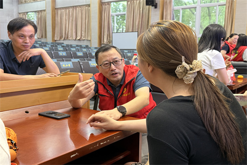 20250908教师节康华小学义诊沈宇清1.jpg 20250908教师节康华小学义诊沈宇清1.jpg